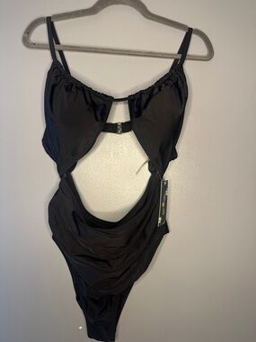 NWT Blooming Jelly Women One Piece Bathing Suit Swimsuits Size XL